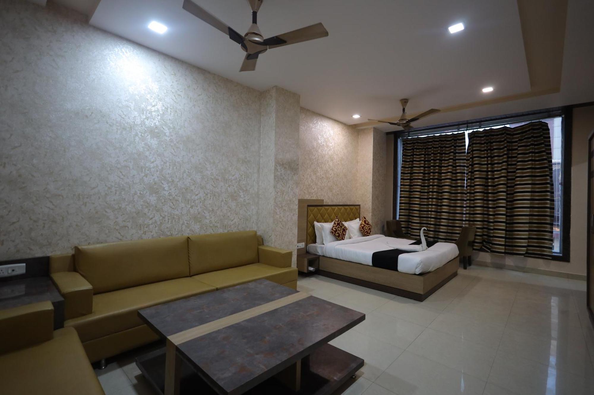 Hotel Bhagyaraj Palace A Luxury Hotel Keshavpuram Kanpur Bagian luar foto